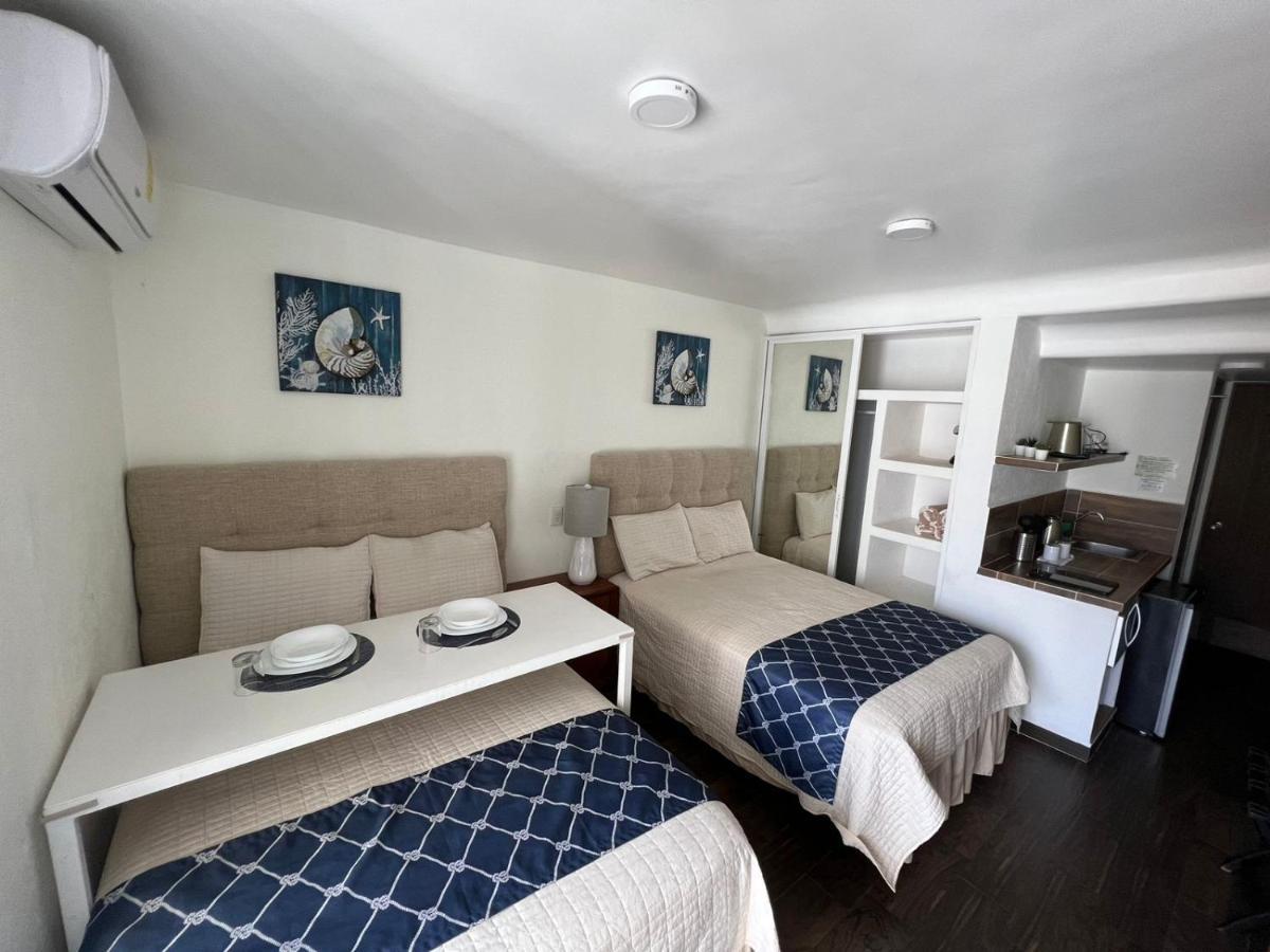 Sky Inn Acapulco Y Condominio Mediterrane Экстерьер фото